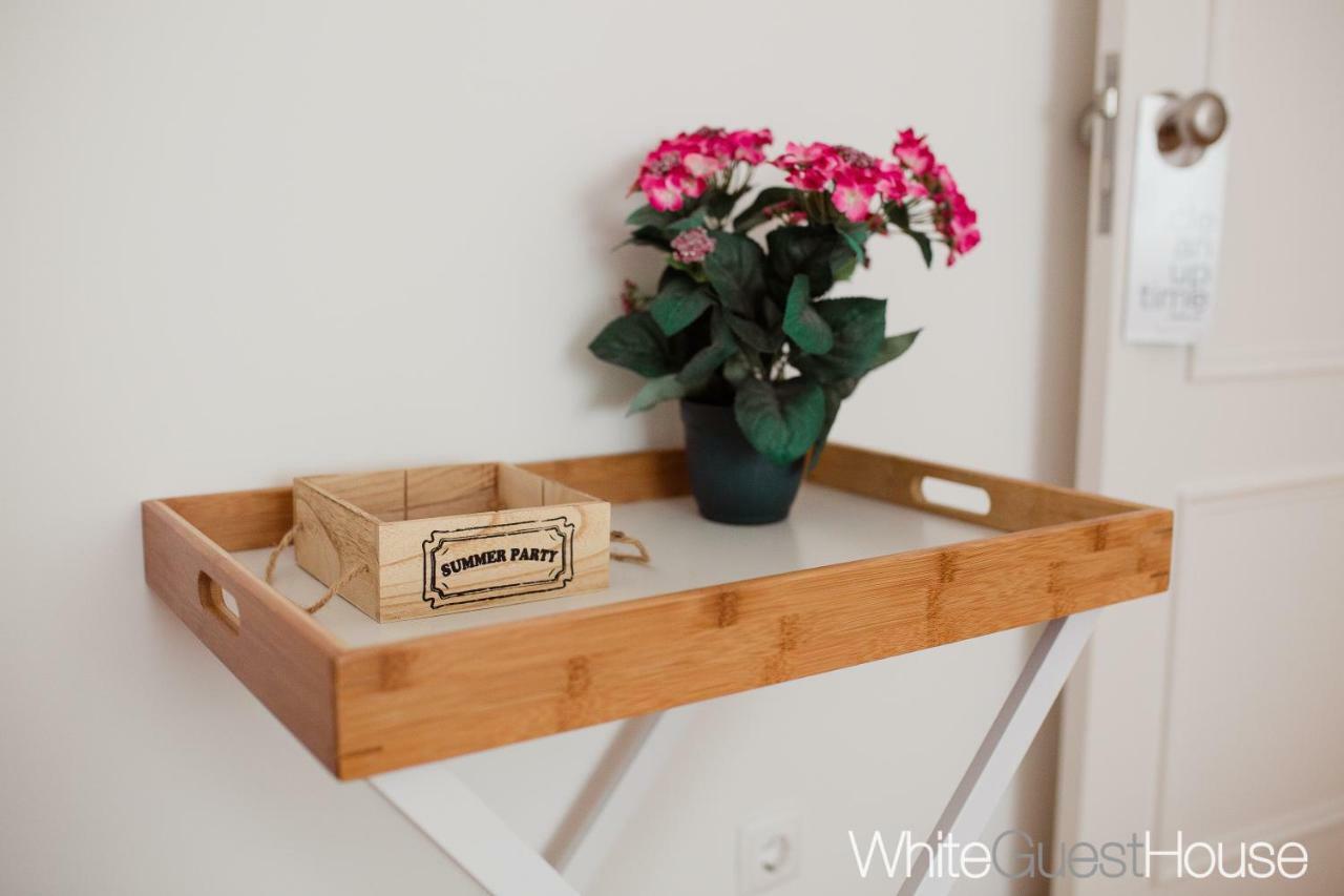 White Guest House เปนิช ภายนอก รูปภาพ